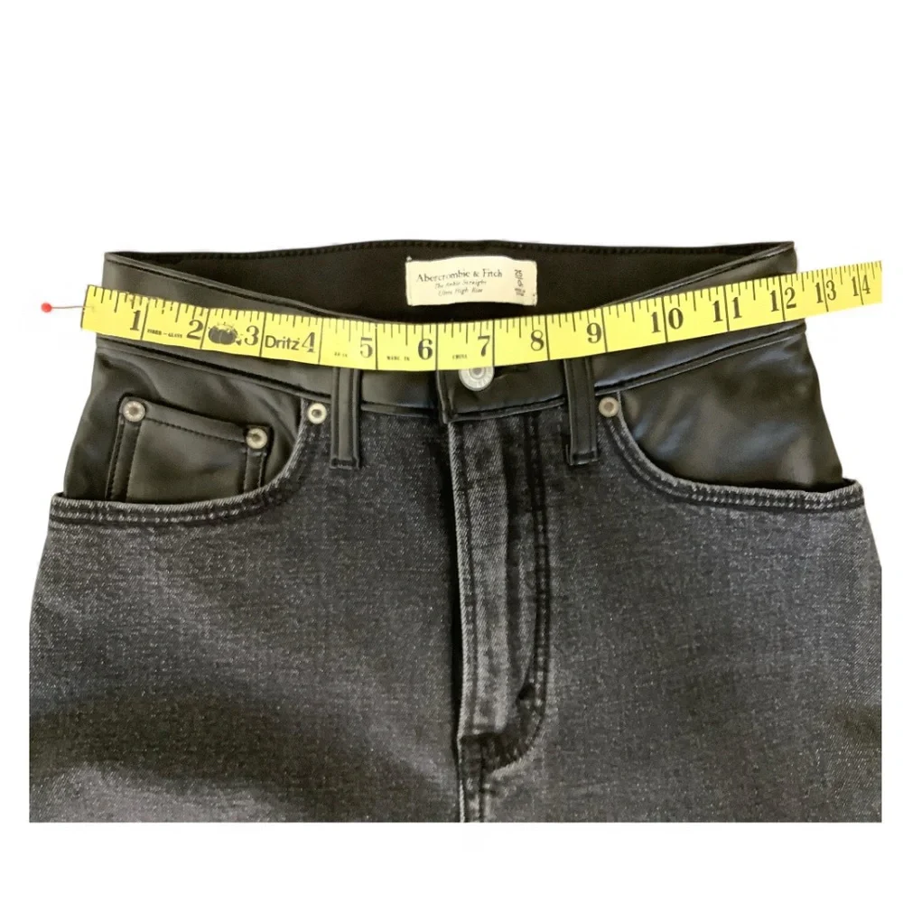 Abercrombie & Fitch Black Mixed Fabric The Ankle Straight Pants Size 25/0 Short